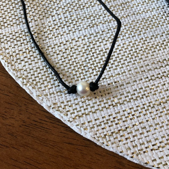 Freshwater pearl choker necklace leather black - Picture 5 of 5